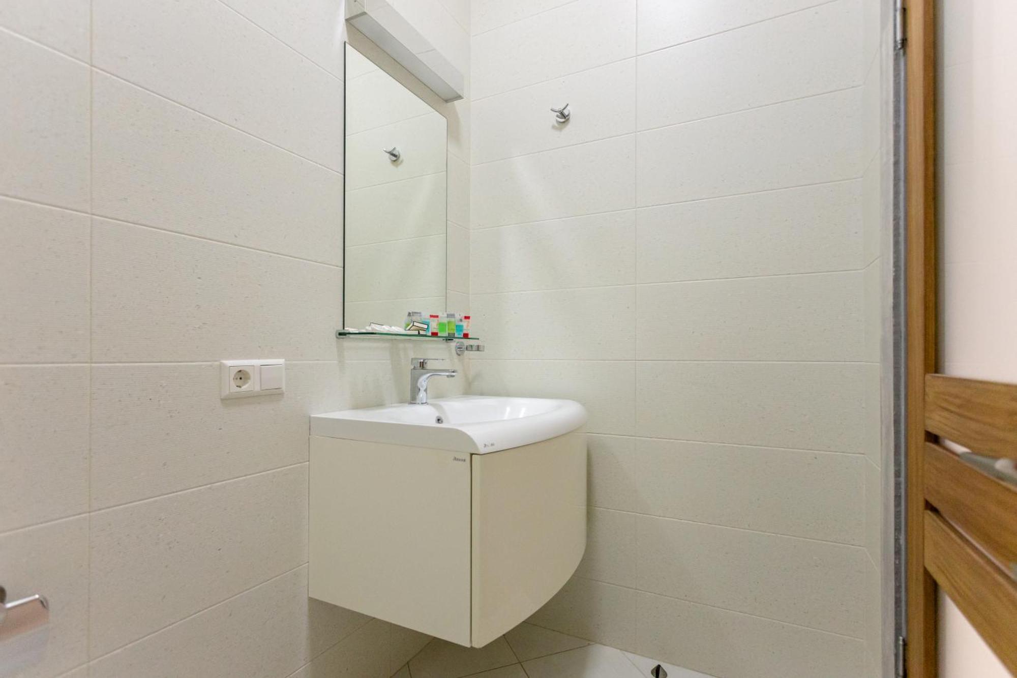 Serviced Apartment On Rustaveli Avenue 9 Tbilisi Zewnętrze zdjęcie