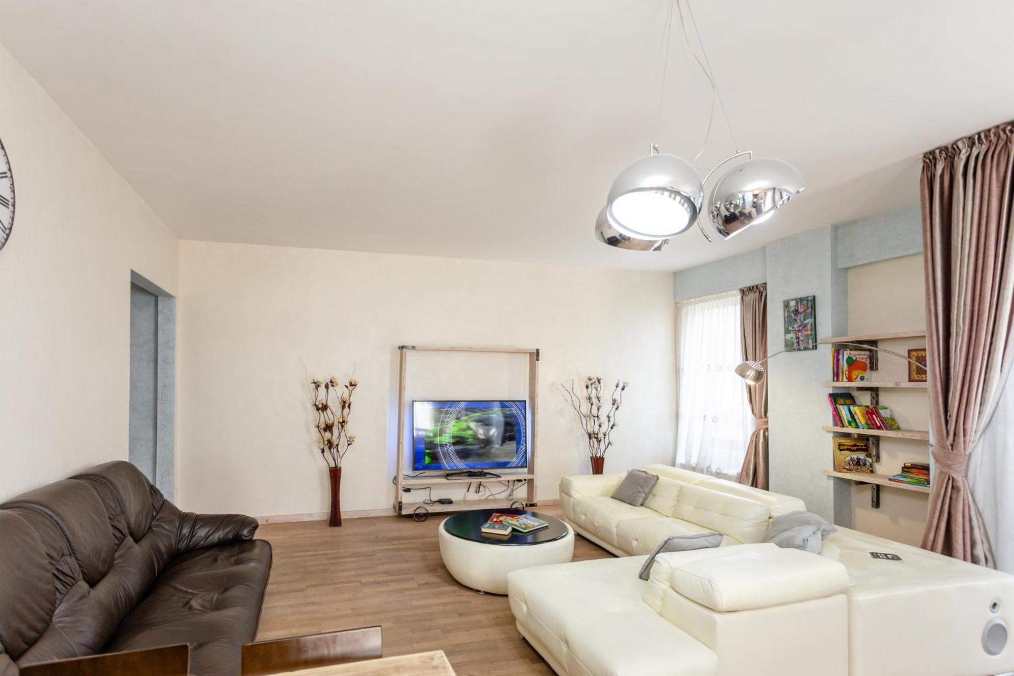 Serviced Apartment On Rustaveli Avenue 9 Tbilisi Zewnętrze zdjęcie