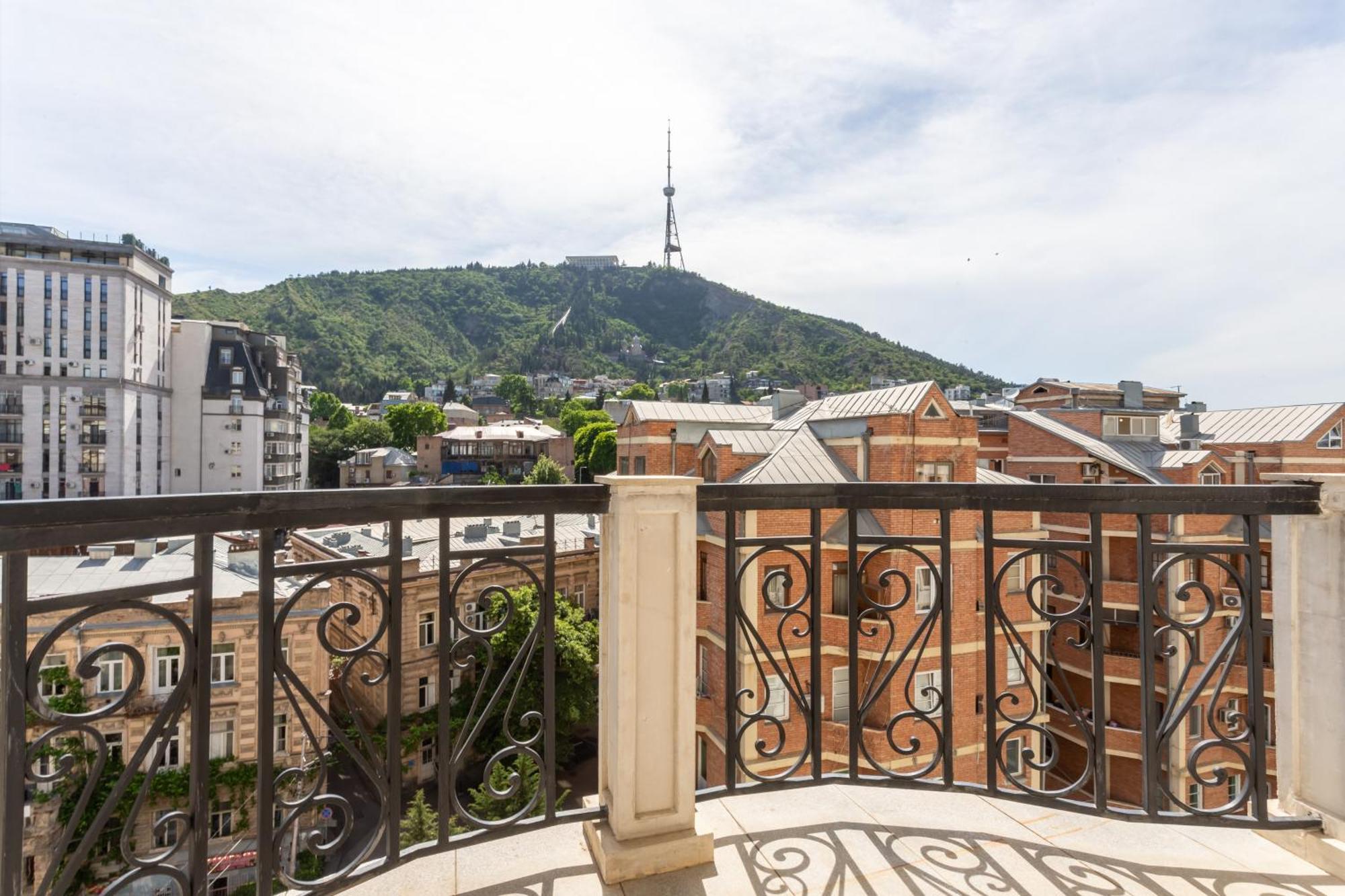 Serviced Apartment On Rustaveli Avenue 9 Tbilisi Zewnętrze zdjęcie